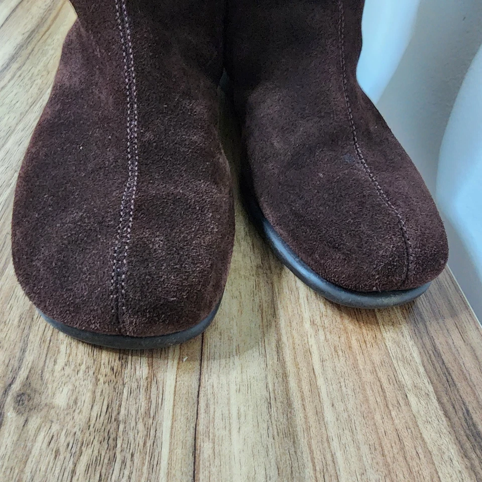 Aerosoles Mujer Hasta la Rodilla Marrón Gamuza Cuero Botas Talla 10 M Doble Cremallera Lateral Foto 3 de 4