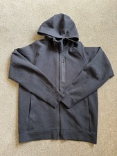 Uniqlo Men's Black Zip Up Jacket Size Medium Excellent Condition