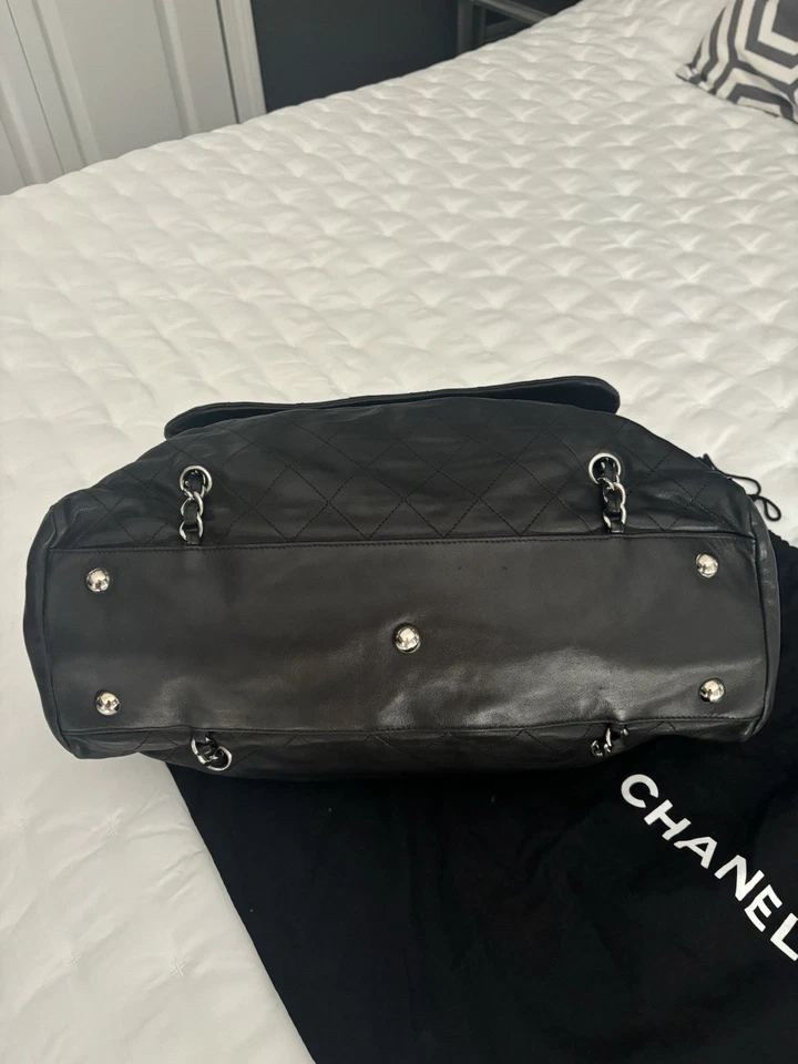 Chanel Black Quilted Leather Camera Bag - Image 2 of 4