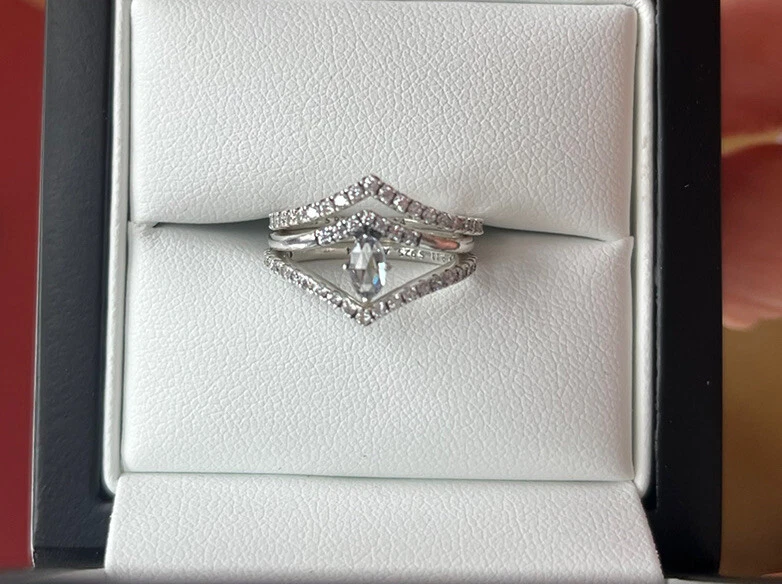 Princess ring 2024 stack pandora
