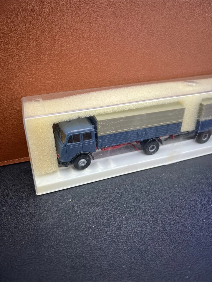 Camión Mercedes Brekina LP 334 F Foto 4 de 4