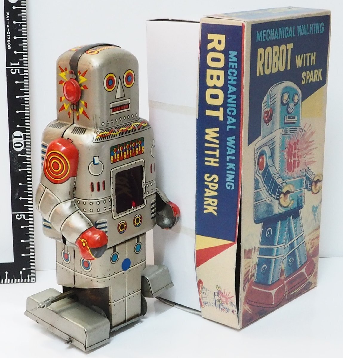S.Y MECHANICAL WALKING ROBOT WITH SPARK Tin Yoneya Vintage