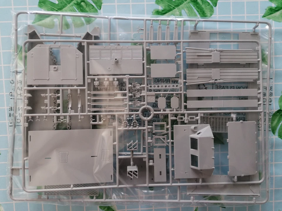 ITALERI 1/35 LVT-2 AMTRAC ITEM N° 6462 - Immagine 4 di 4