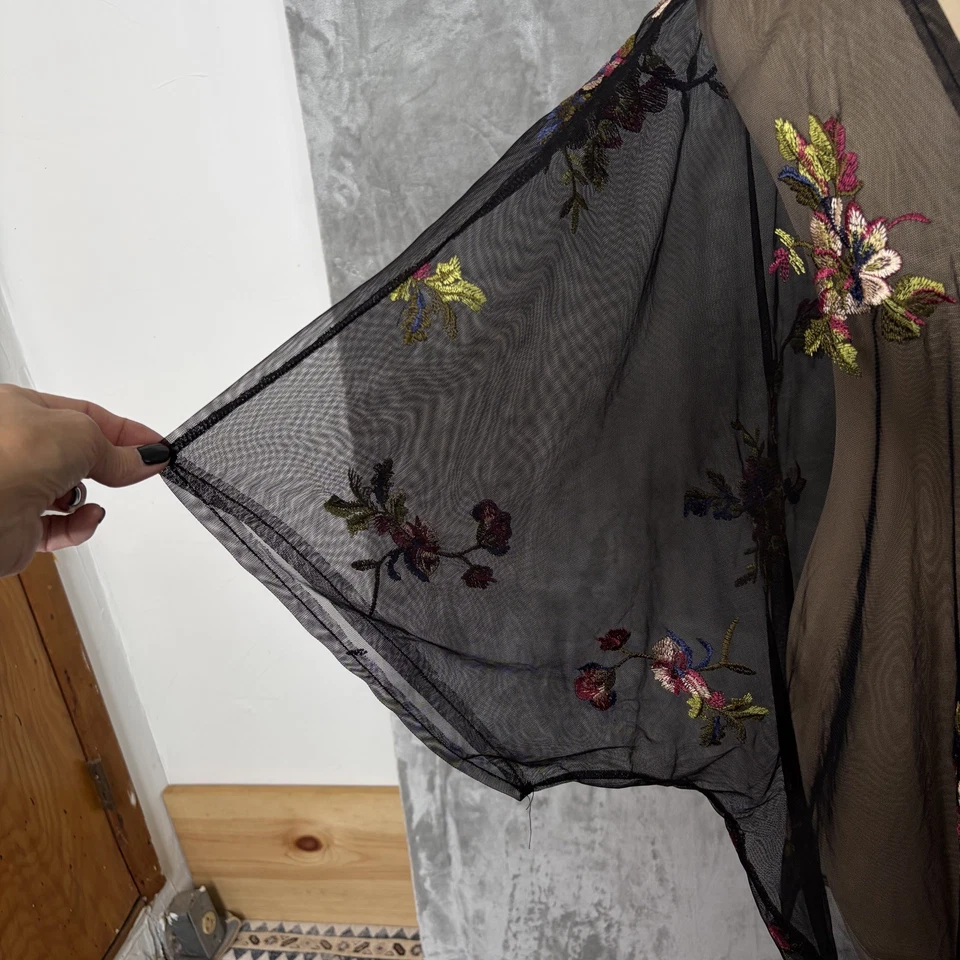 Kimono negro bordado floral de malla para mujer 2X hada pura bruja caprichosa Foto 4 de 4