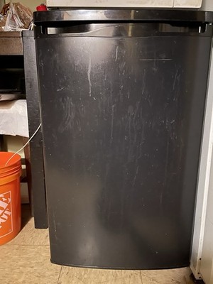 Beer Draft With Two Cylinders In Side