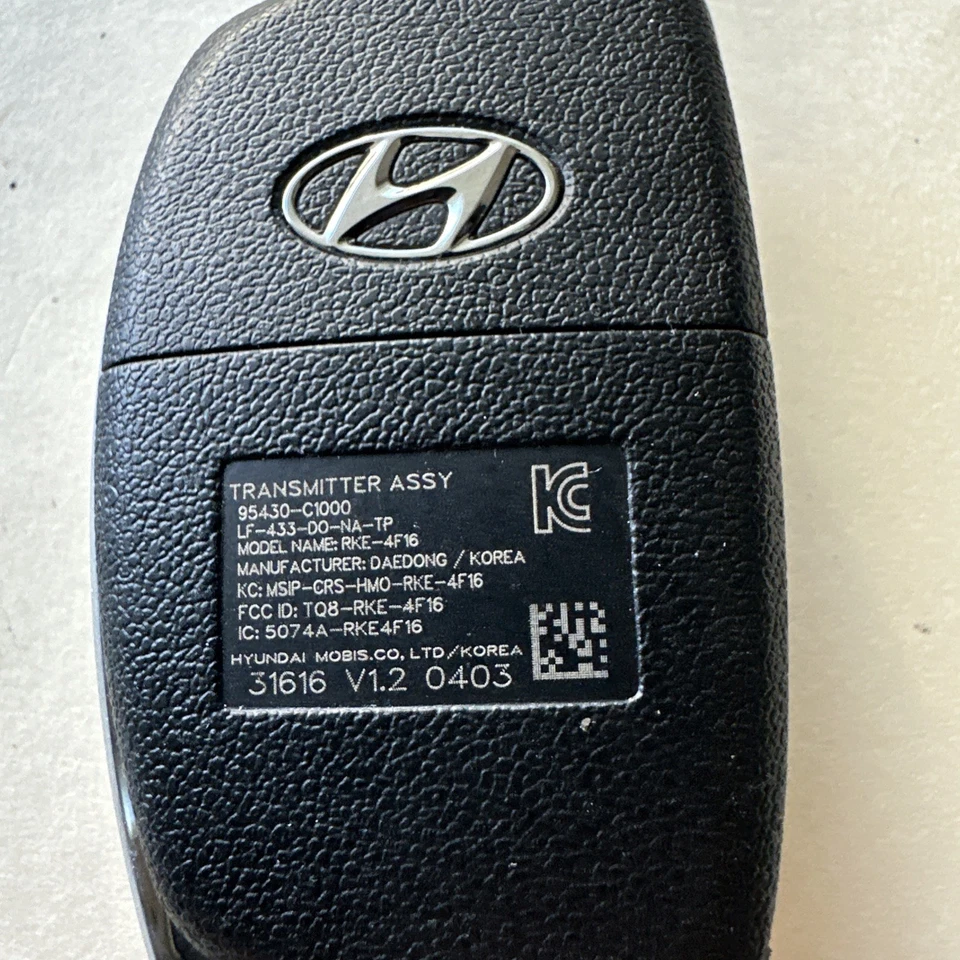 Hyundai Sonata Key Fob Remote Flip Key TQ8-RKE-4F16 RKE 4F16 - Image 3 of 3