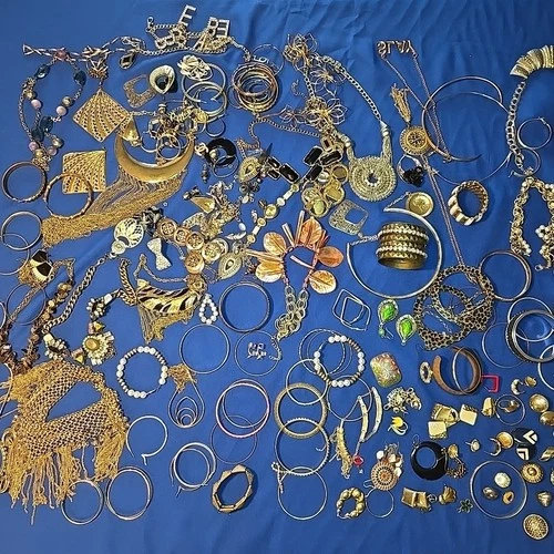 Vintage & Unique Gold & Silver Toned Mixed Costume Jewelry Collection 7.3lb