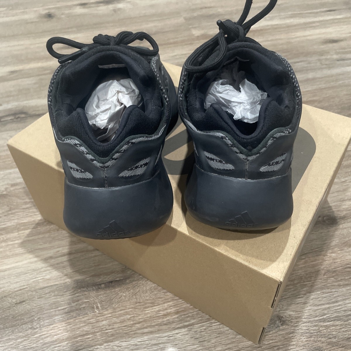 adidas gazelle silver green womens Yeezy 700 V3 "Alvah"  www.firstclasssneaks.com