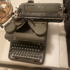 Vintage Royal Typewriter Unrestored thumbnail