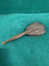VTG. GOLD TONE METAL WOMEN'S VANITY HAIR BRUSH FLORAL DESIGN 10 L X 4 W