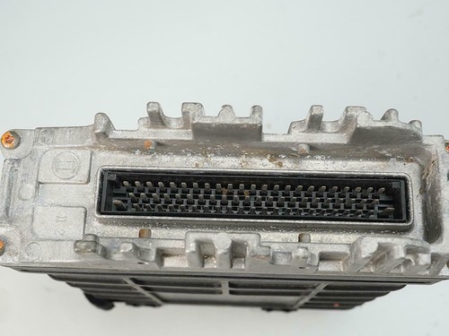 1994 - 1997 Volkswagen Passat 2.0L Ecu Ecm Engine Computer Control Module Unit - Picture 4 of 7