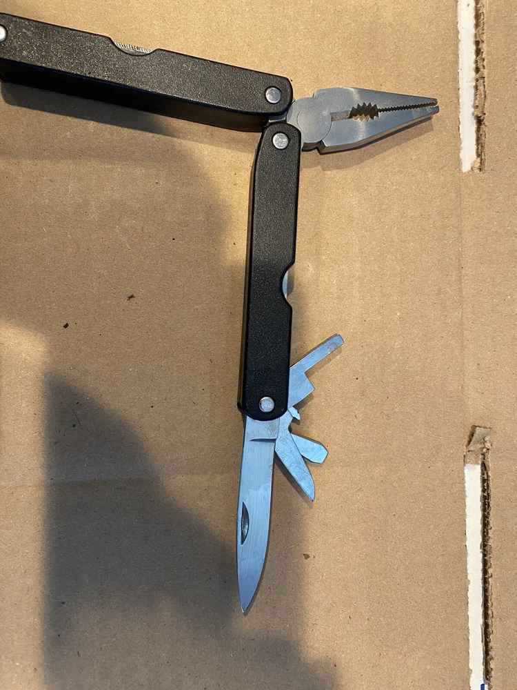 Multi tool Unbranded- Used