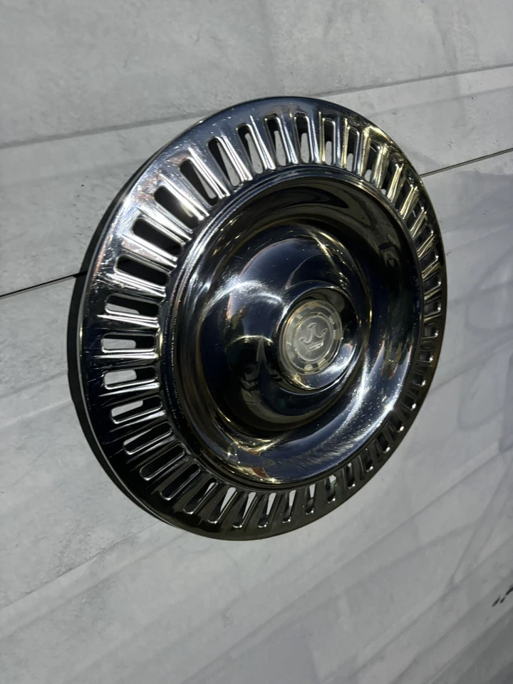 1955-56 Chrysler Imperial Gold Accents Beautiful 15”Hubcaps 4 Rare Oem Stainless - Image 4 of 4