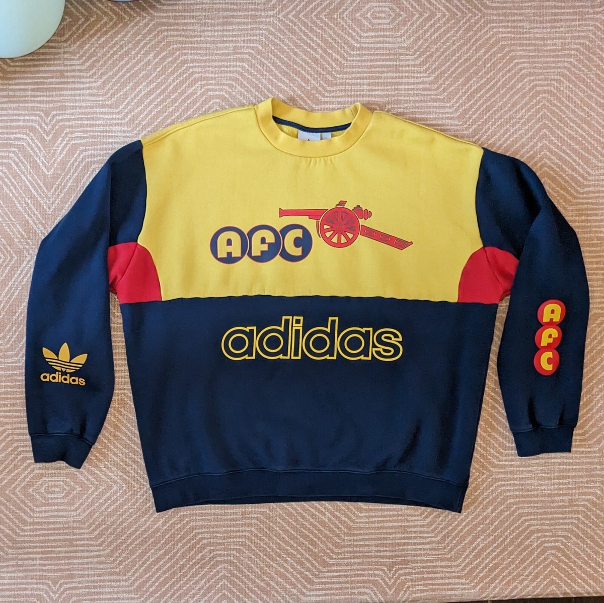 XL / 2XL Arsenal Adidas Originals Retro Graphic Crew