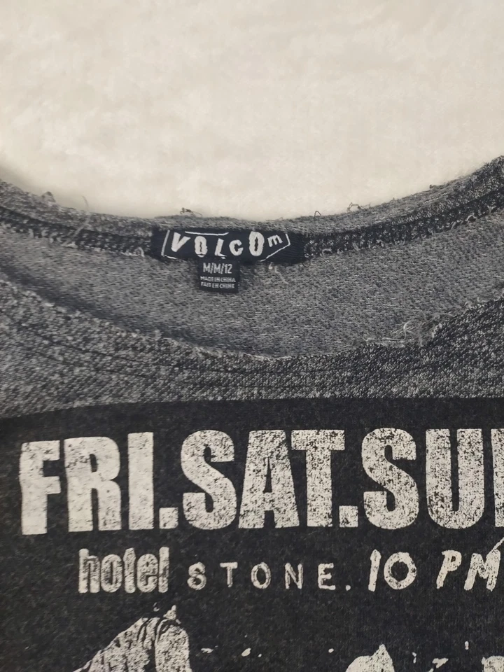 Volcom Women's Parts To Amsterdam Grey Long-sleeved Sweater Size M - Image 4 of 4