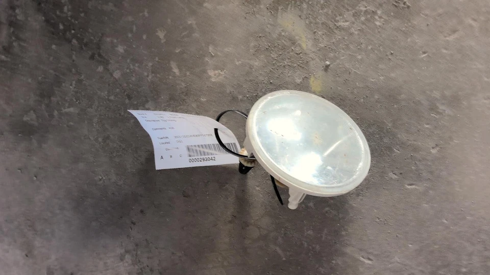 Luz de conducción usada se adapta a: camioneta Chevrolet Silverado 2500 2015 base de conducción antiniebla G Foto 3 de 4