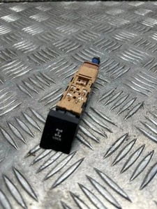 KIA SORENTO II XM Schalter 202002962 2.20 Diesel 2014 30521313