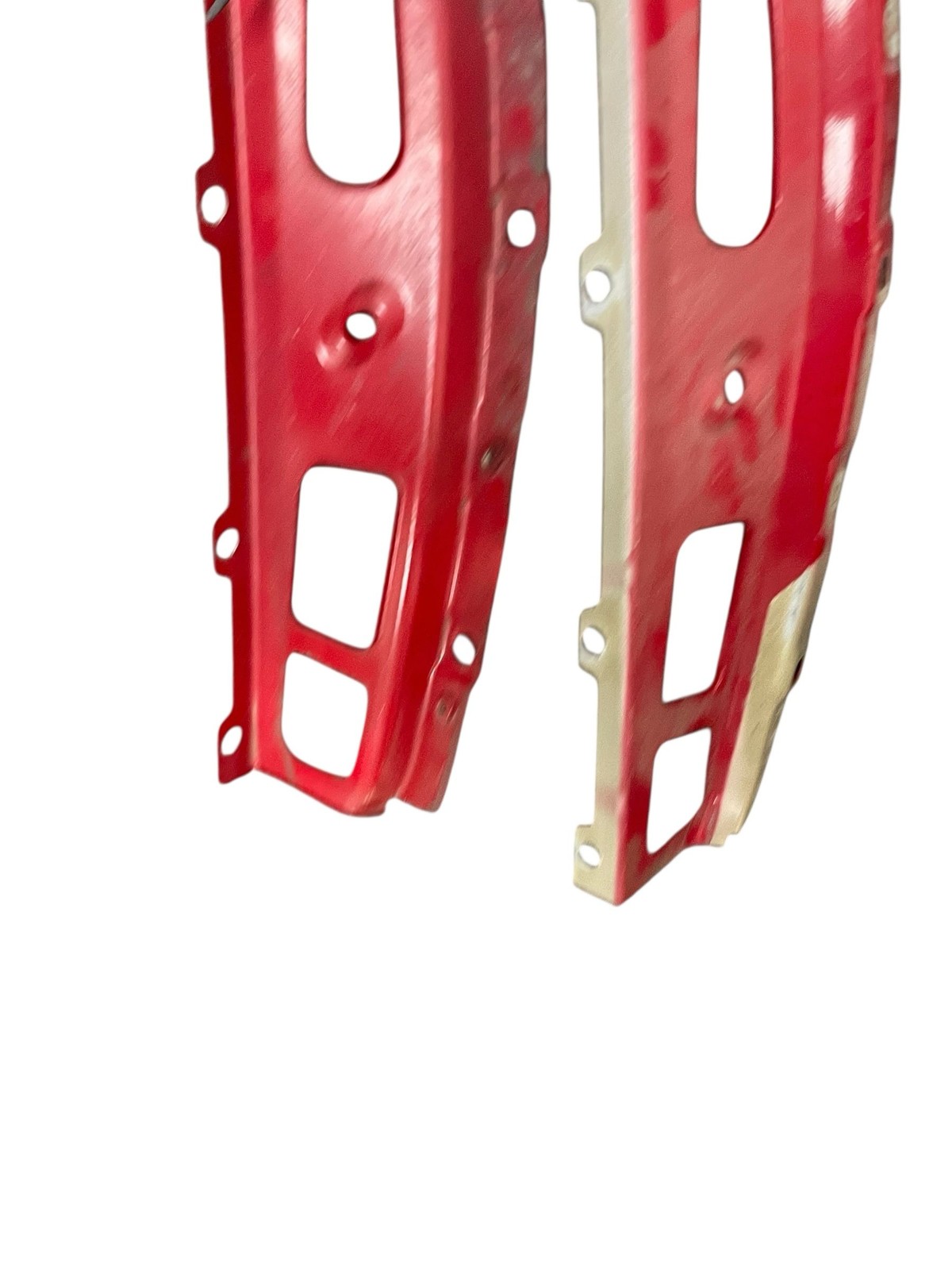 2007-2016 MASERATI GRANTURISMO 4.7L RWD LEFT &RIGHT FENDER SUPPORT BRACKETS PAIR