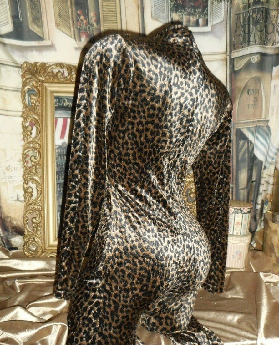 Velveteen Leopard Cheetah Bodysuit Long Sleeve Lo… - image 8