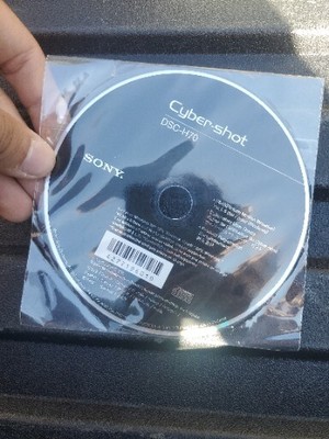 Sony Cyber-Shot Compact Disc - DSC-H70 - 2011 Sealed.    E.