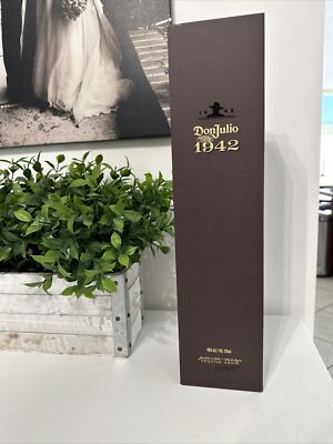 Don Julio 1942 Tequila Anejo Bottle 750ml with Box & Top (Empty)