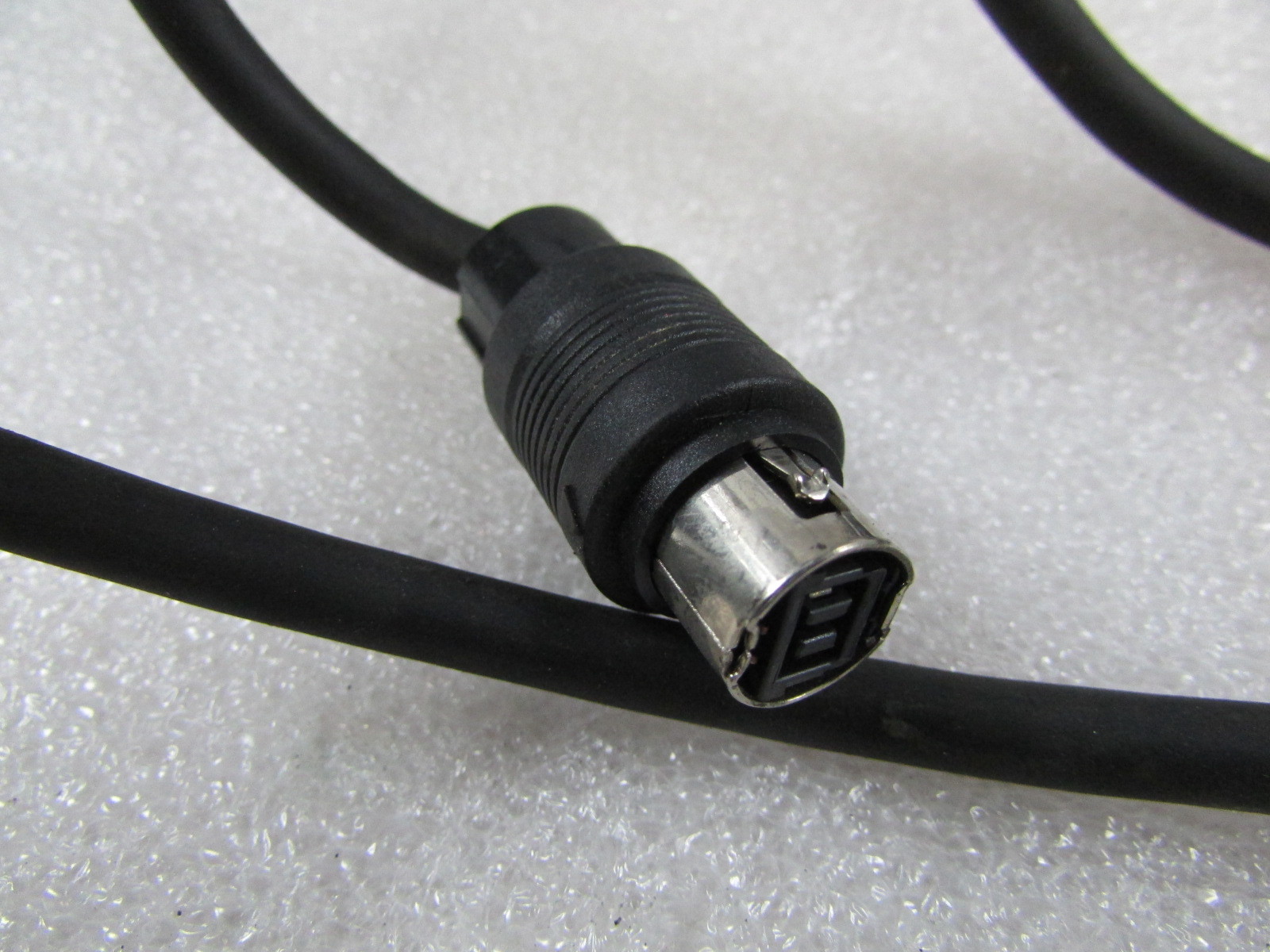 Ferrari 550, CD Changer Cable, Used, P/N 169951