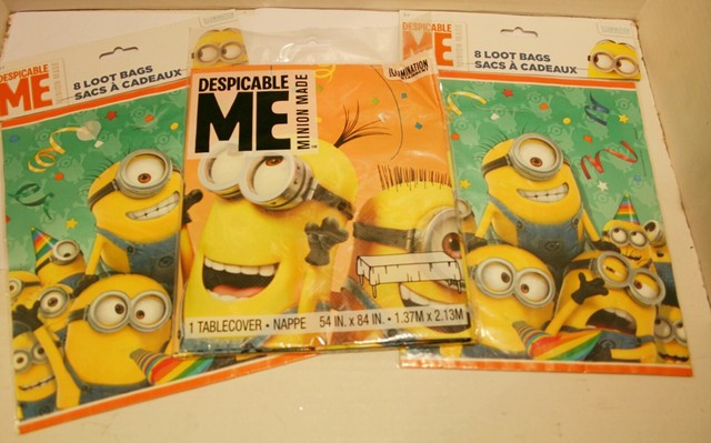 Plants Vs Zombies 6 Pc Loot Candy Bags And 1 Tablecover Cool For