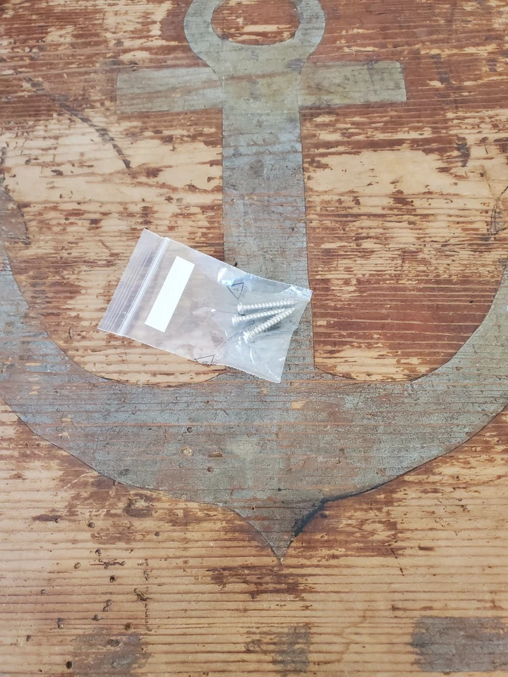 Garmin GPS 24xd NMEA 2000 GPS Antenna 3 Mounting Bases w/ Heading Sensor GPS24XD - Image 4 of 4