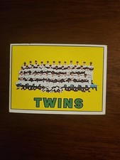  1967 Topps # 211 Twins Team, ROD CAREW Rookie Year, EX 