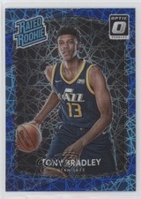2017 Panini Donruss Optic Rated Rookie Blue Velocity Prizm Tony Bradley #173 d3b