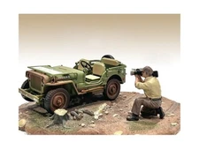 "4X4 MECHANIC" FIGURE 7 FOR 1/18 SCALE MODELS BY AMERICAN DIORAMA 18017