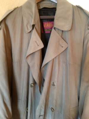 SANYO Fashion House Carol Cohen VNTG. Dbl. Breasted/Belted Trench