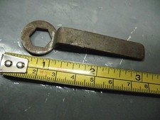 ROLLER SKATE KEY UNMARKED VINTAGE