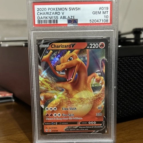 Charizard V 019/189 Darkness Ablaze 2020 Ultra Rare Holo Pokémon TCG PSA 10