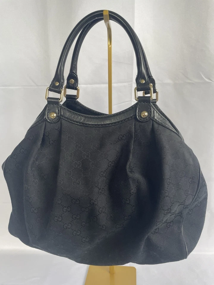 Gucci Sukey Black Leather And Canvas Purse Handbag With Gold Gucci Charm - Image 2 of 4