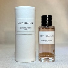 Oud Ispahan Dior 香水- 一款2012年中性香水