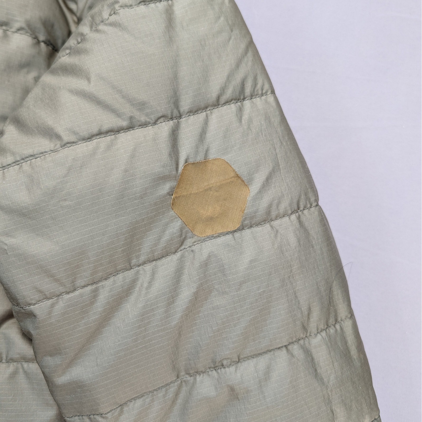 Outerknown Reversible Down Jacket Mens M Hooded P… - image 3