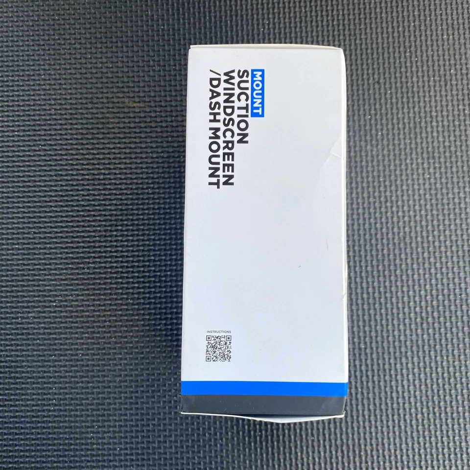 Quad Lock Car Phone Holder Suction Windshield Dash Mount, windscreen Mount - Image 4 of 4