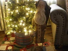 WONDERFUL~XL~LARGE~PRIMITIVE~FOLK ART *SANTA W/SNOWMAN HEAD ORNAMENT* 33" TALL