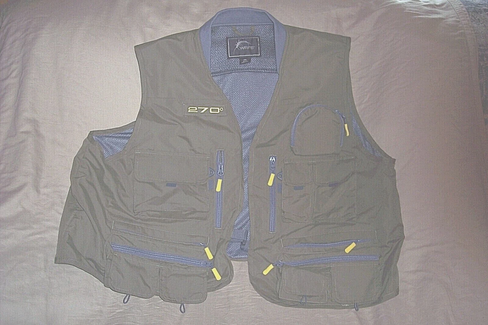 Mens 2X Fishing Vest Trout Fishing Fly Lures Trout Fly Fishing Vest Trout Vest
