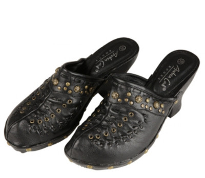 Andrea Conti - Schuhe Clogs Mules Pantolette schwarz mit Nieten 39 - NP 79,80  