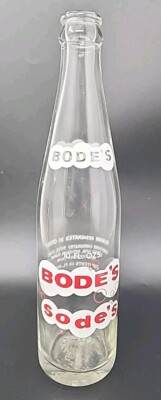 1968 Waterloo, ILL Bode's Sode's Beverages 10 oz Soda Bottle B1-18
