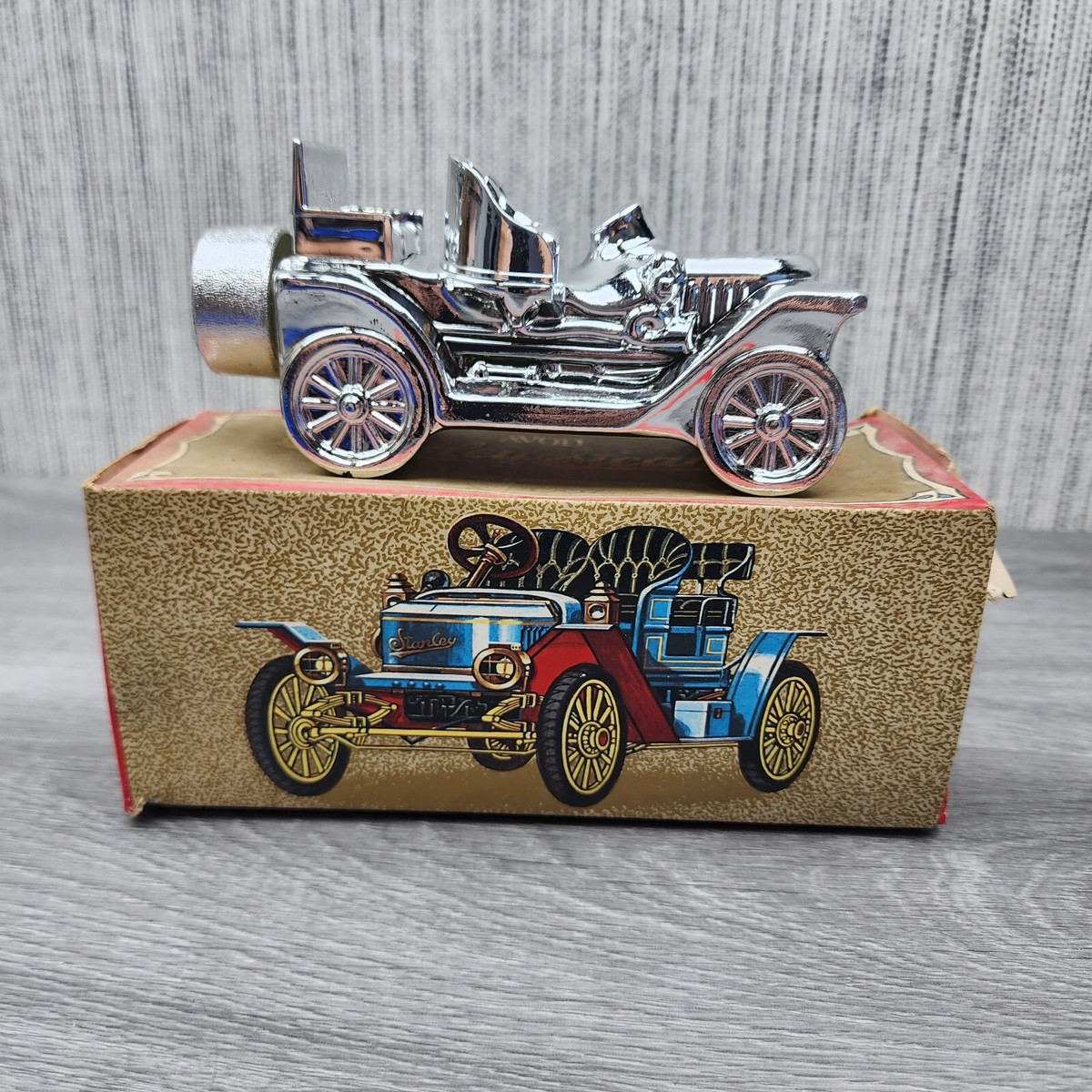 Avon Stanley Steamer Tai Winds After Shave Cologne Bottle