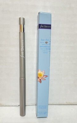 Sue Devitt Defining Eyeliner ~ HVITA ~ .28 oz  Water Resistant And Smudge Proof