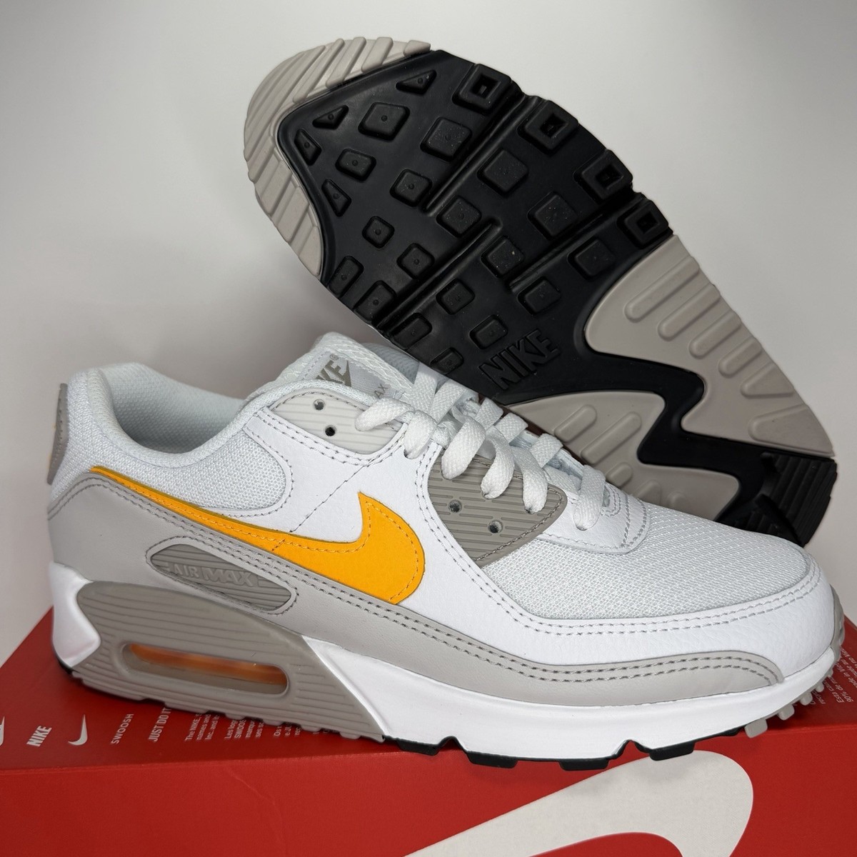 Nike Air Max 90 White Laser Orange Men's Size 8.5 DM0029-119 NEW