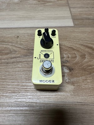 MOOER Envelope Analog Filter Dynamic Auto Wah Pedal Yellow for Guitar & Bass