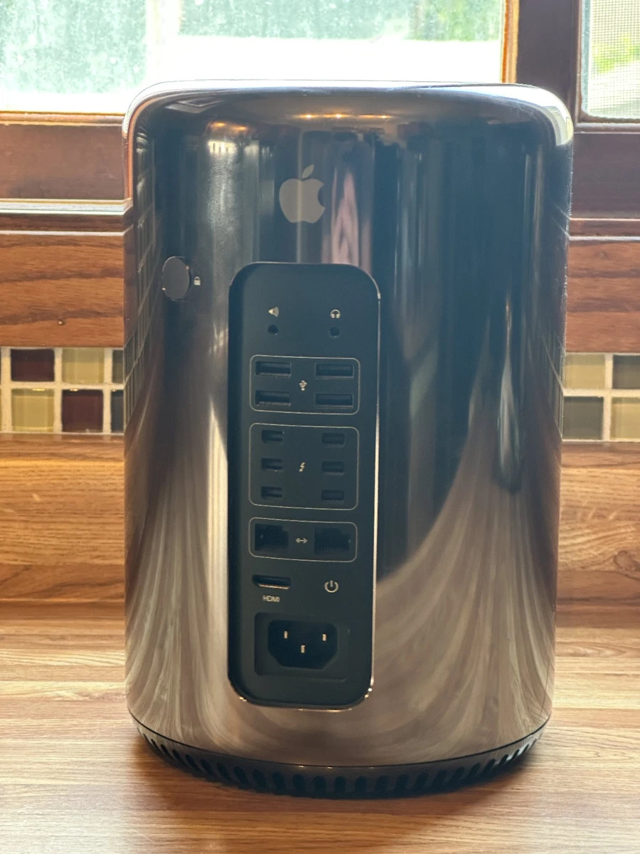 Preços baixos em Computadores desktops e all-in-one Apple Mac Pro