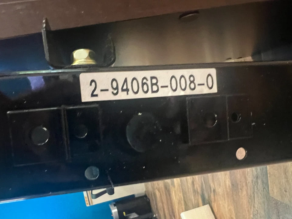 Radiador Isuzu Parte Nº Valor de flota 2-9406B-008-0 SIN GARANTÍA Foto 4 de 4