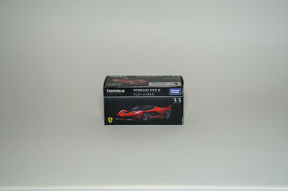 TOMICA PREMIUM #33 FERRARI FXX K 1/64 SCALE