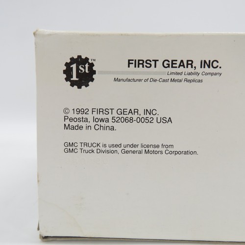 1952 GMC Wrecker Hubbard Auto Center Onsted, Mich 1992 First Gear Model 10-1017 - Picture 11 of 12